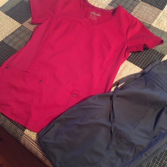 Scrub set - Picture 1 of 4